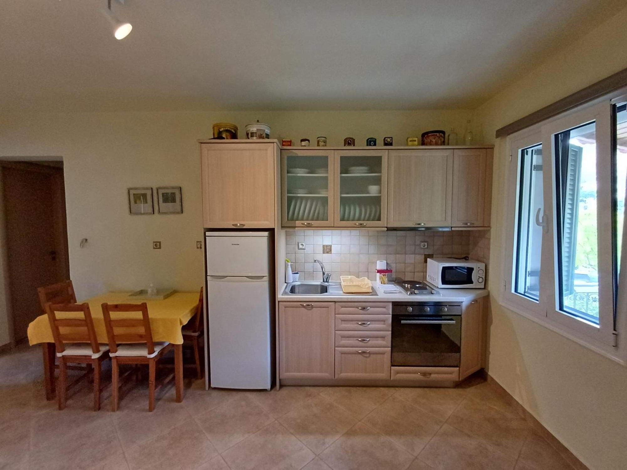 Ktima Pyroessa Apartments - Yellow Apartment Thanos Экстерьер фото